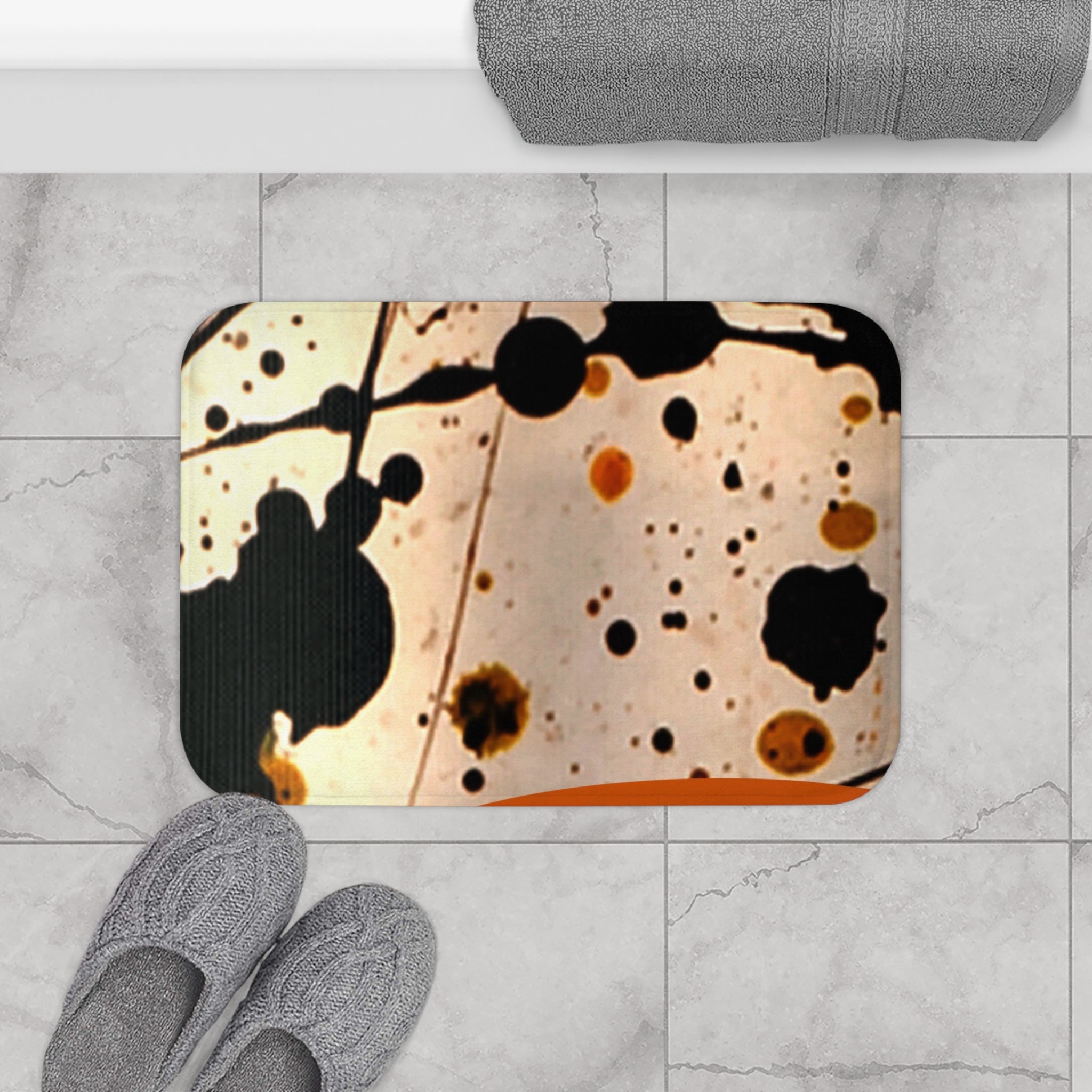 Brown Eyed Girl Bath Mat — Midcentury Abstract Bathroom Rug