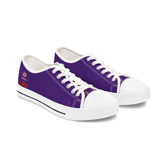 I Am – Women’s Surreal Eye Low-Top Canvas Sneakers – Dark Purple Background