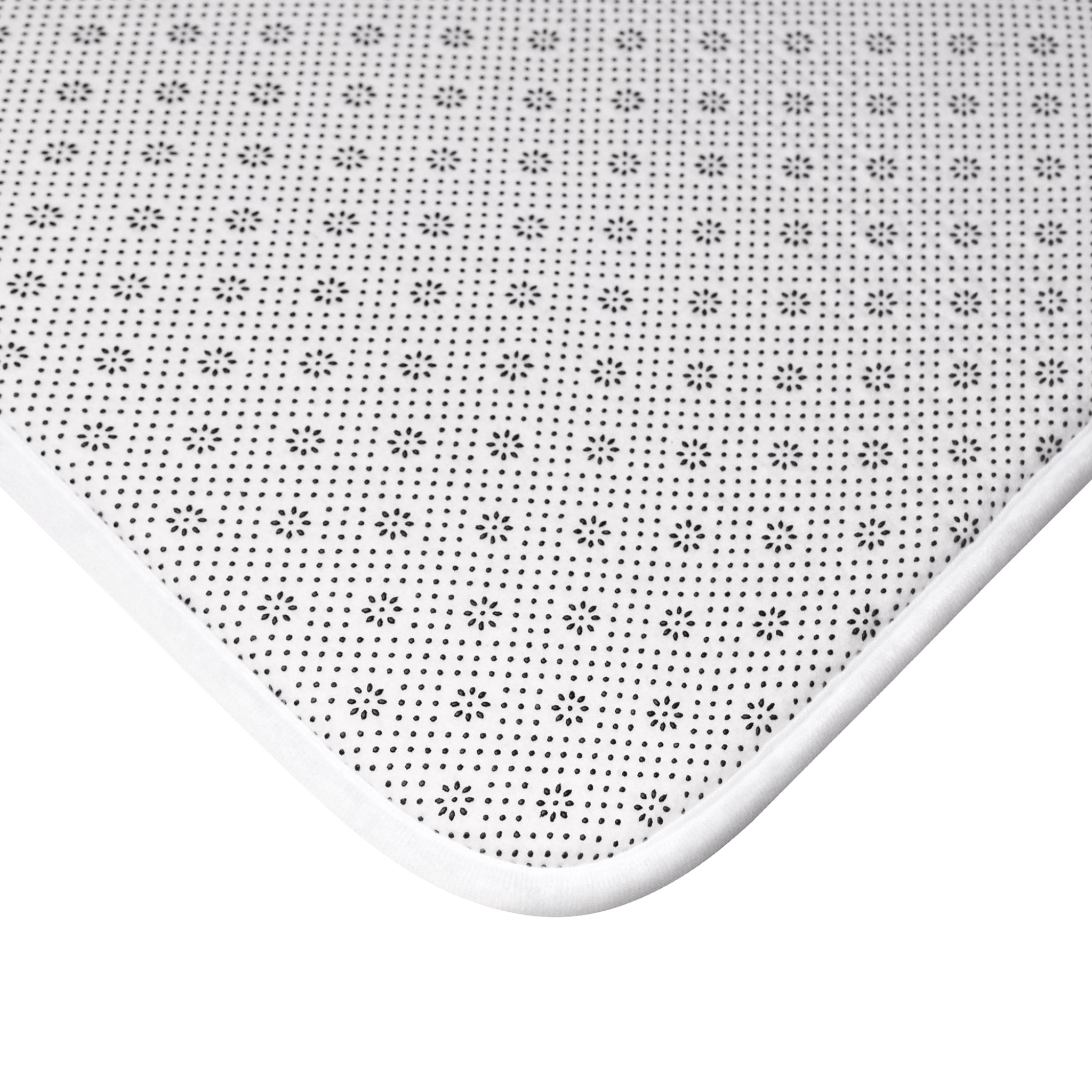 Barbra Bath Mat — Warm Neutral Brushstroke with Red Accent