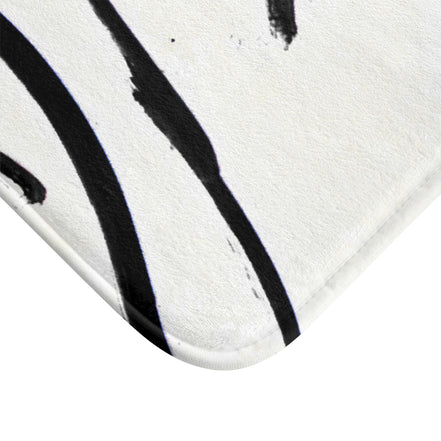 Monochrome Brushstroke Bath Mat — Minimal Black & White Bathroom Rug