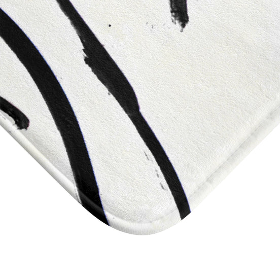 Monochrome Brushstroke Bath Mat — Minimal Black & White Bathroom Rug