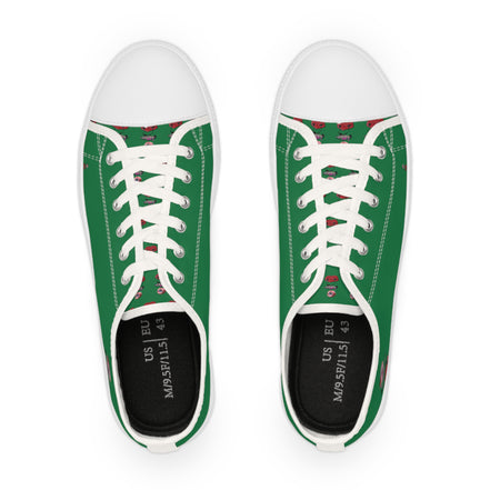 I Am – Men’s Surreal Eye Low-Top Canvas Sneakers – Dark Green Background